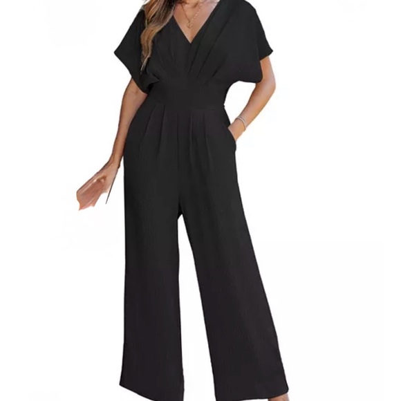 Cupshe Pants - Cupshe Elegant Black Wide-Leg Jumpsuit